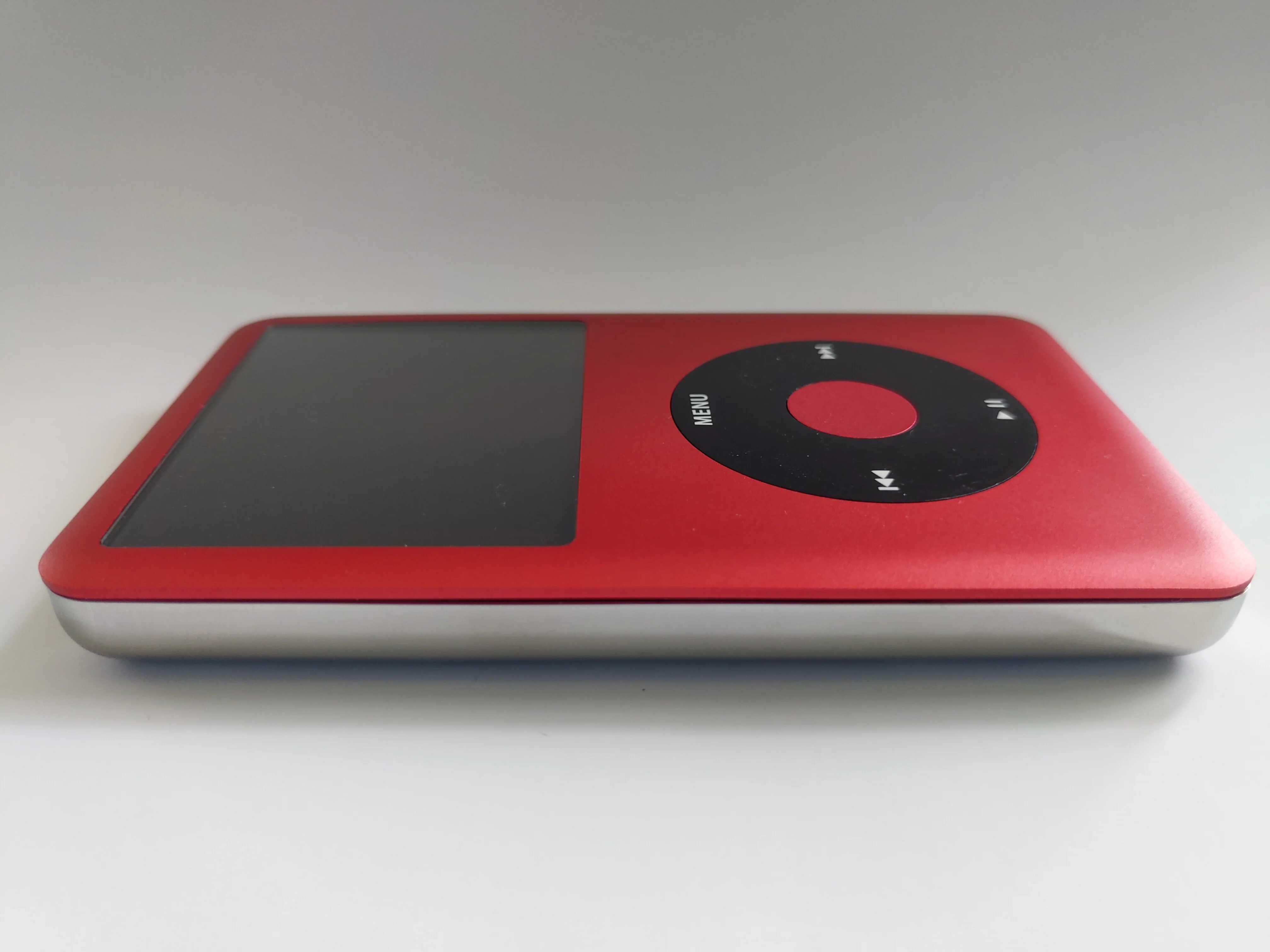iPod classic - Red and Black | Flash Storage and Extended Battery - Image 5