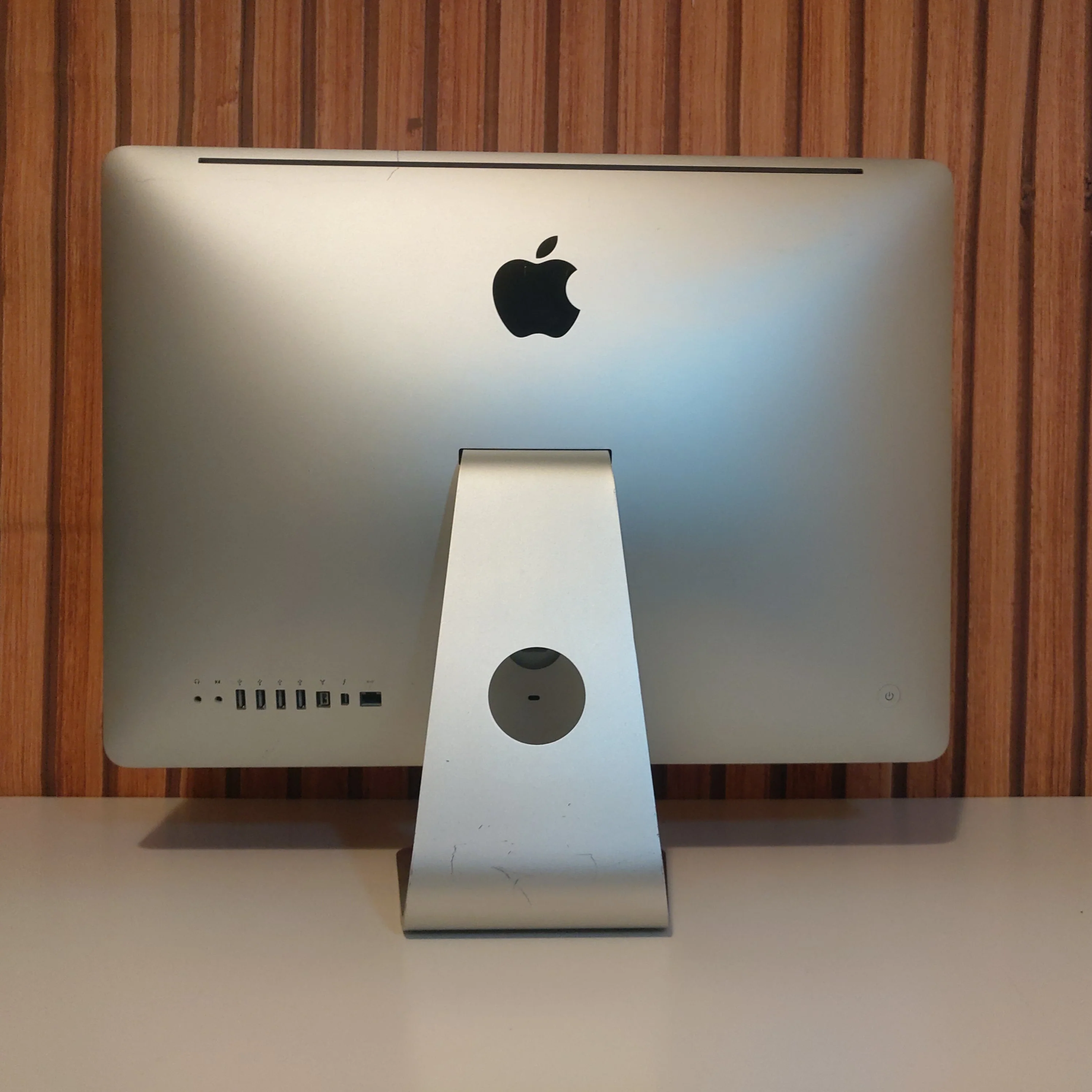 iMac 21.5" - Dual Core 3.06GHz - Image 5