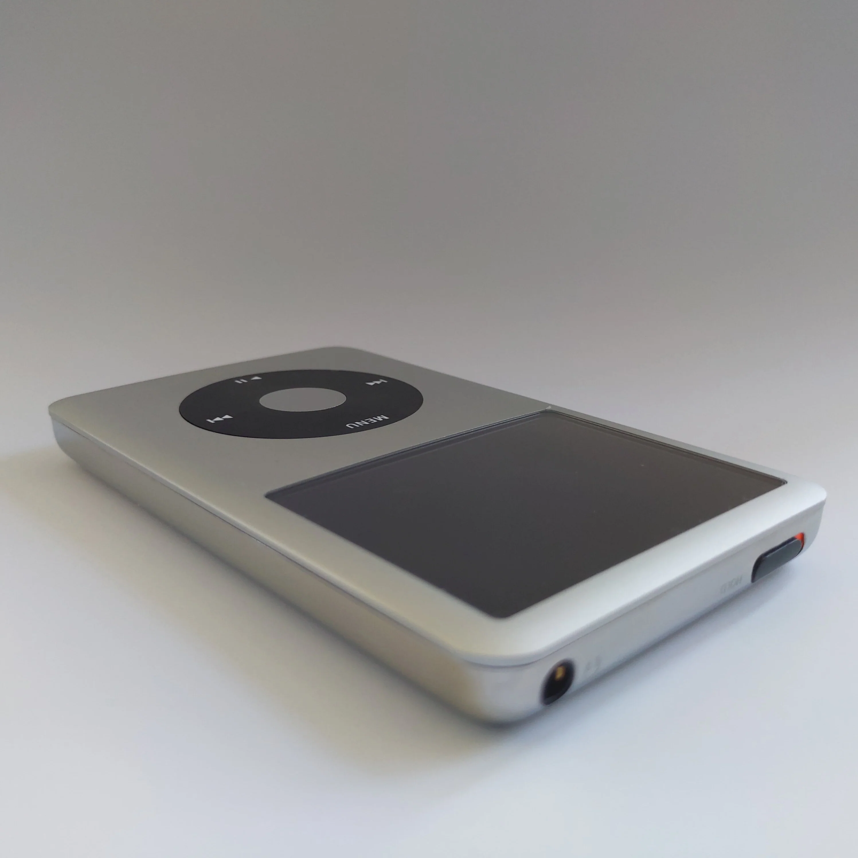 iPod Classic - Colour Swapped - Image 5