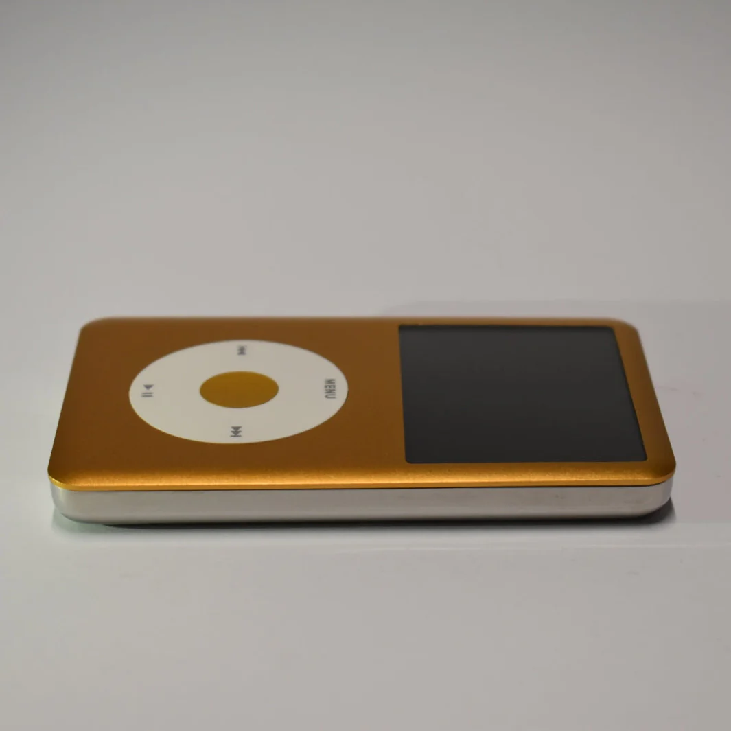 iPod classic - Gold and White | Flash Storage and Extended Battery - Image 3