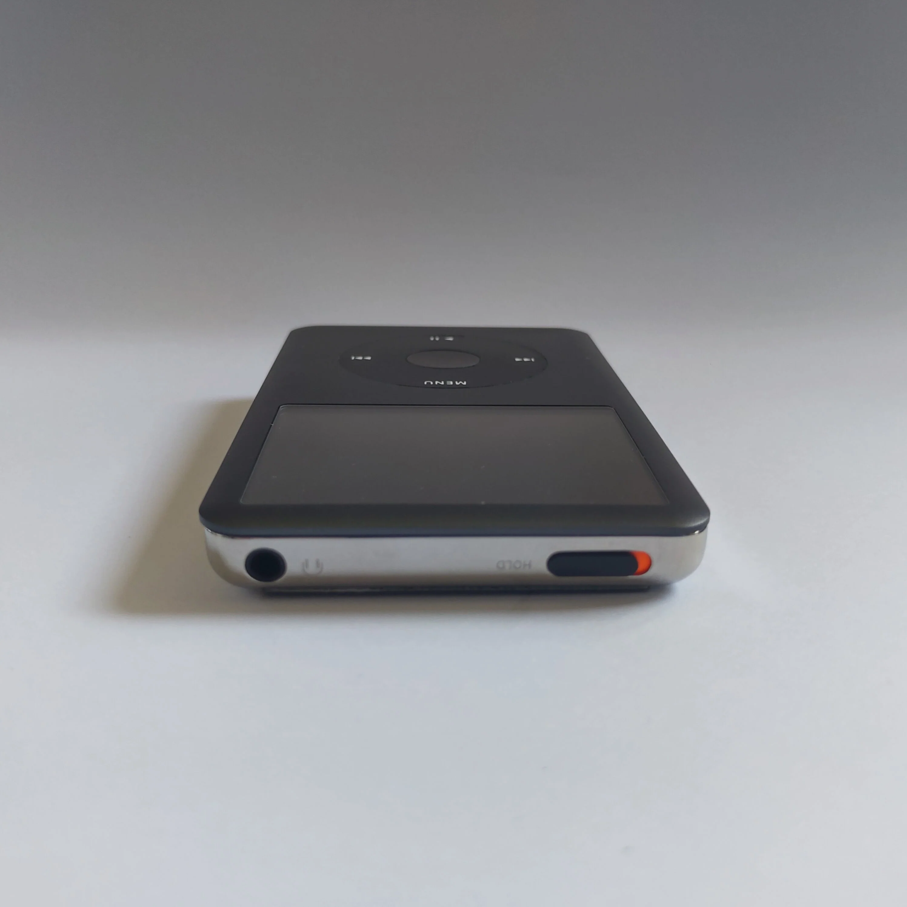 iPod classic - Grey | Flash Storage and Extended Battery - Image 4