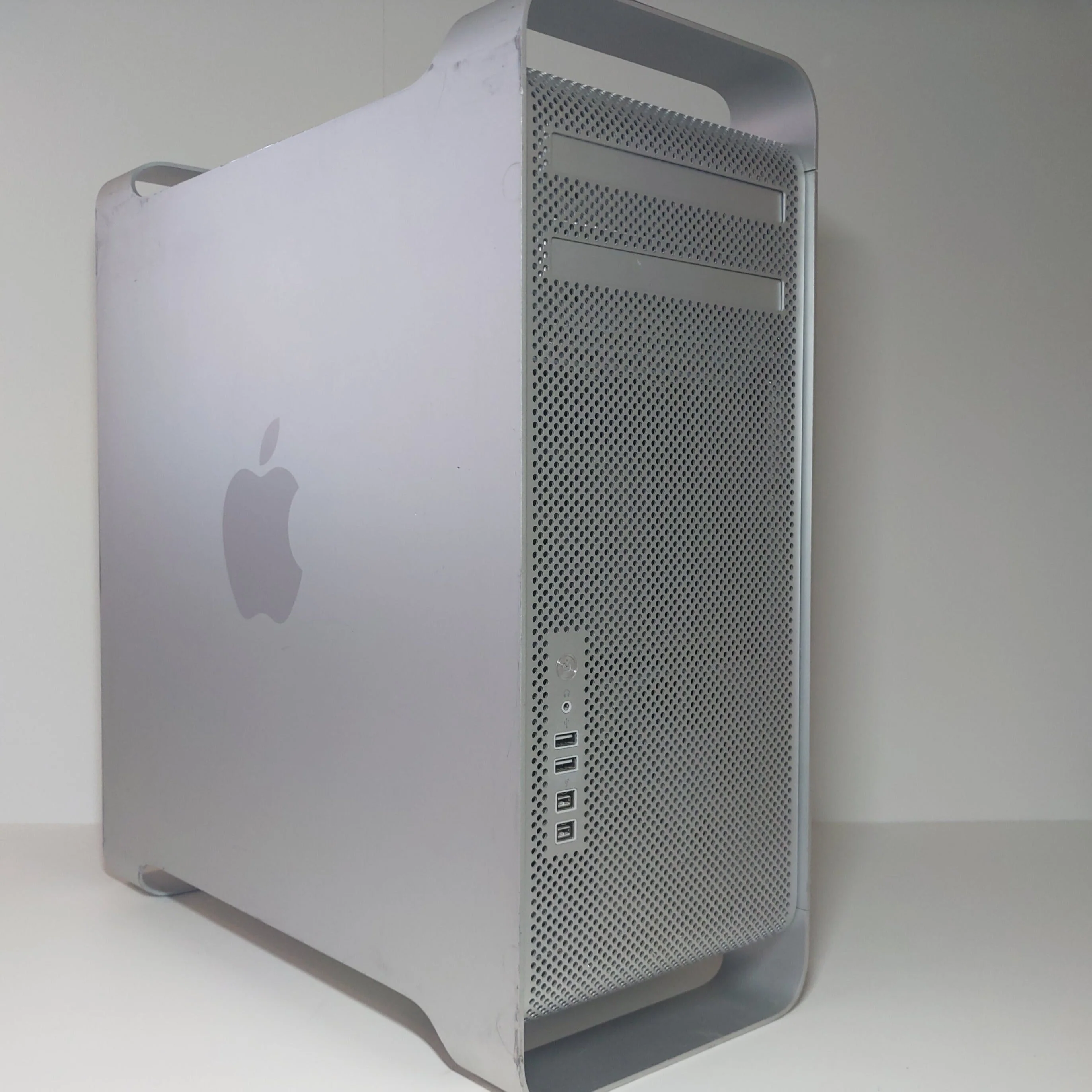 Mac Pro | 256GB RAM, RX 580 Graphics - Image 3