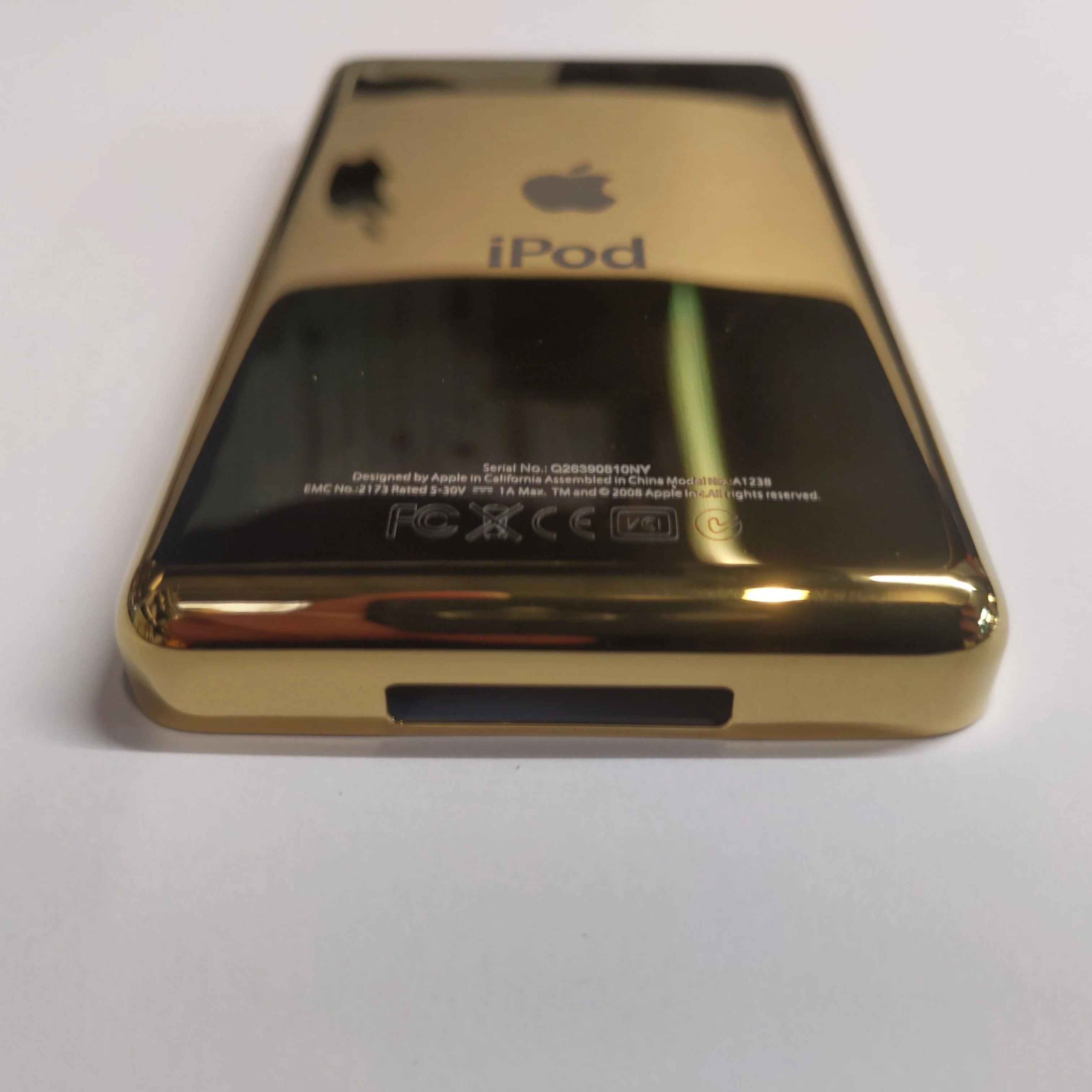 Metal Rear Housing (Gold) - 5th, 6th, 7th Gen - Image 4